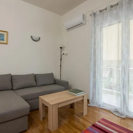 Coloneum 1bd Cozy In Kolonos * Athens