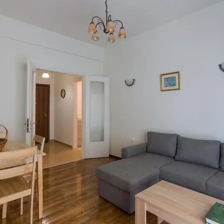 Coloneum 1bd Cozy In Kolonos