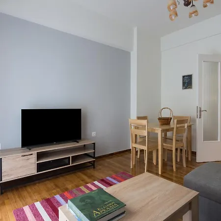 Coloneum 1bd Cozy In Kolonos Apartment