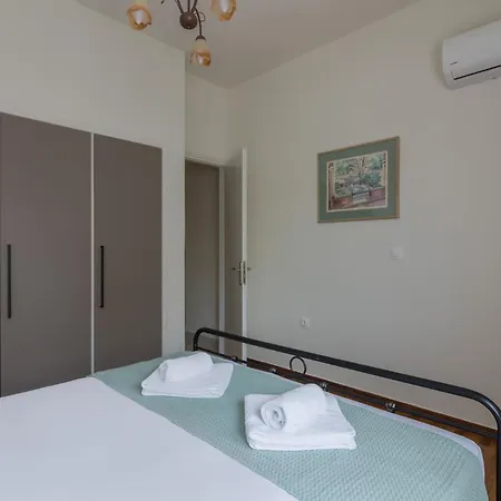 Apartment Coloneum 1bd Cozy In Kolonos